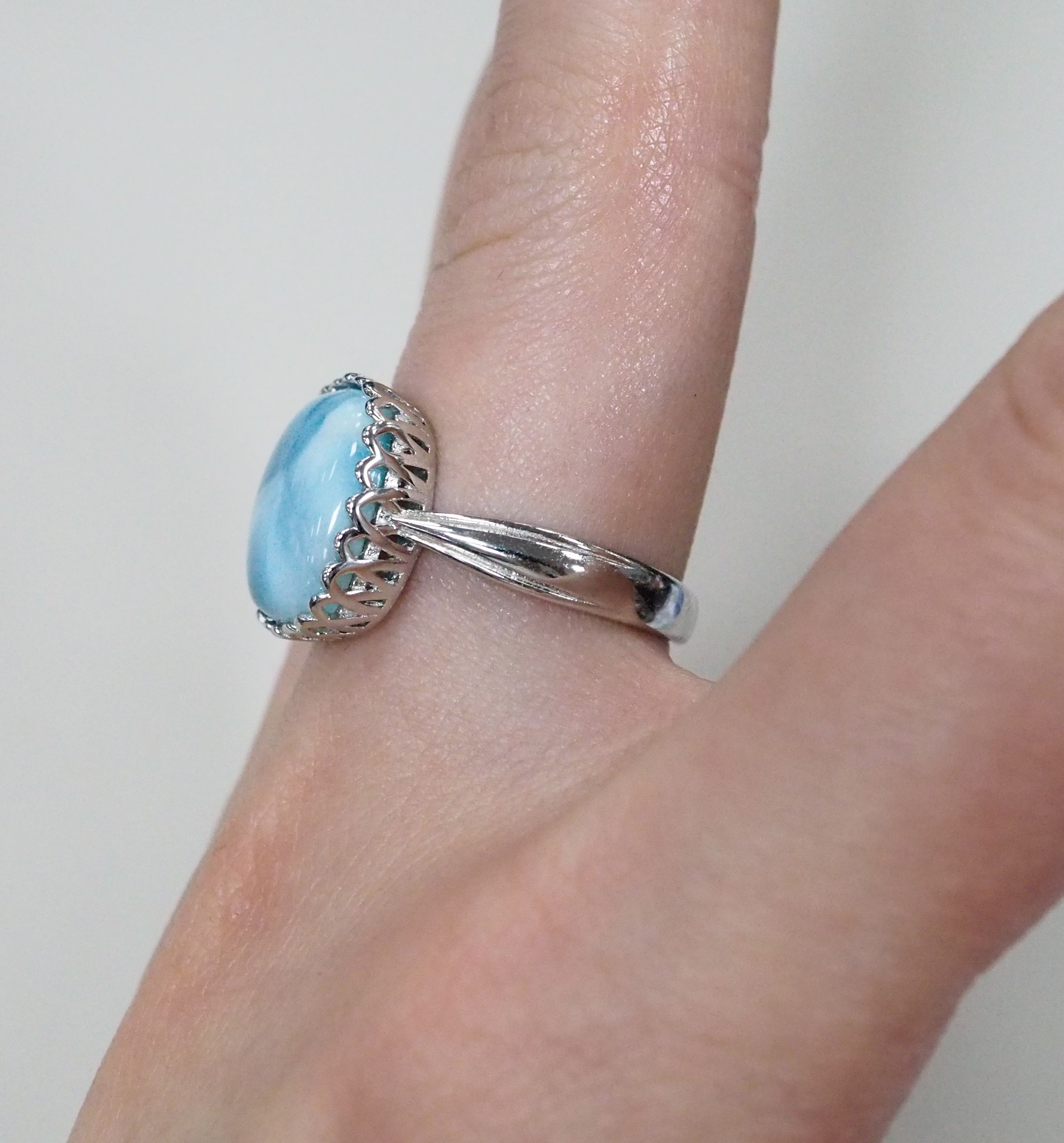 Серебряное кольцо с ларимаром